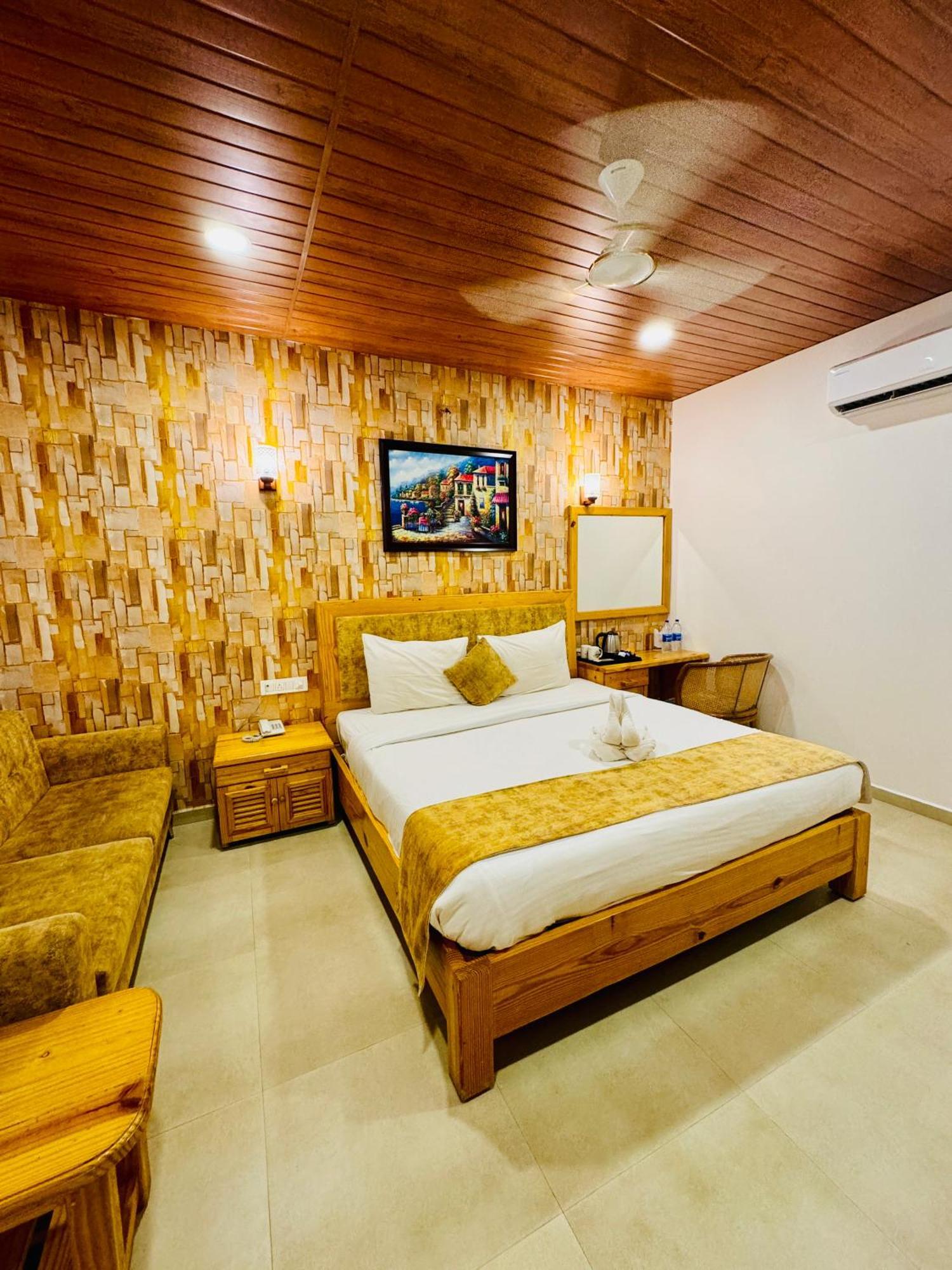 Maargit Beach Resort Mandrem Exterior photo