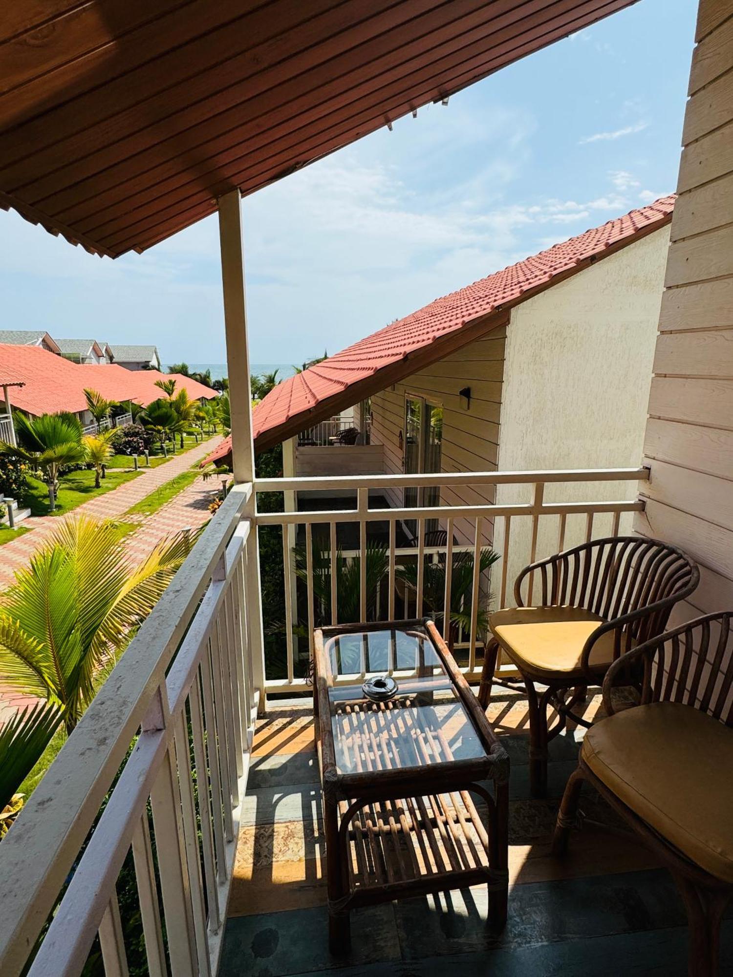 Maargit Beach Resort Mandrem Exterior photo